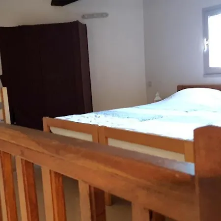 Maison De 3 Chambres A Avec Piscine Partagee Et Wifi A 30 Km De La Plage Prázdninový dům Creissan